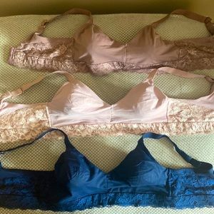 Lot of 3 SOMA Embraceable,  Wireless Unlined Lace Trim bras